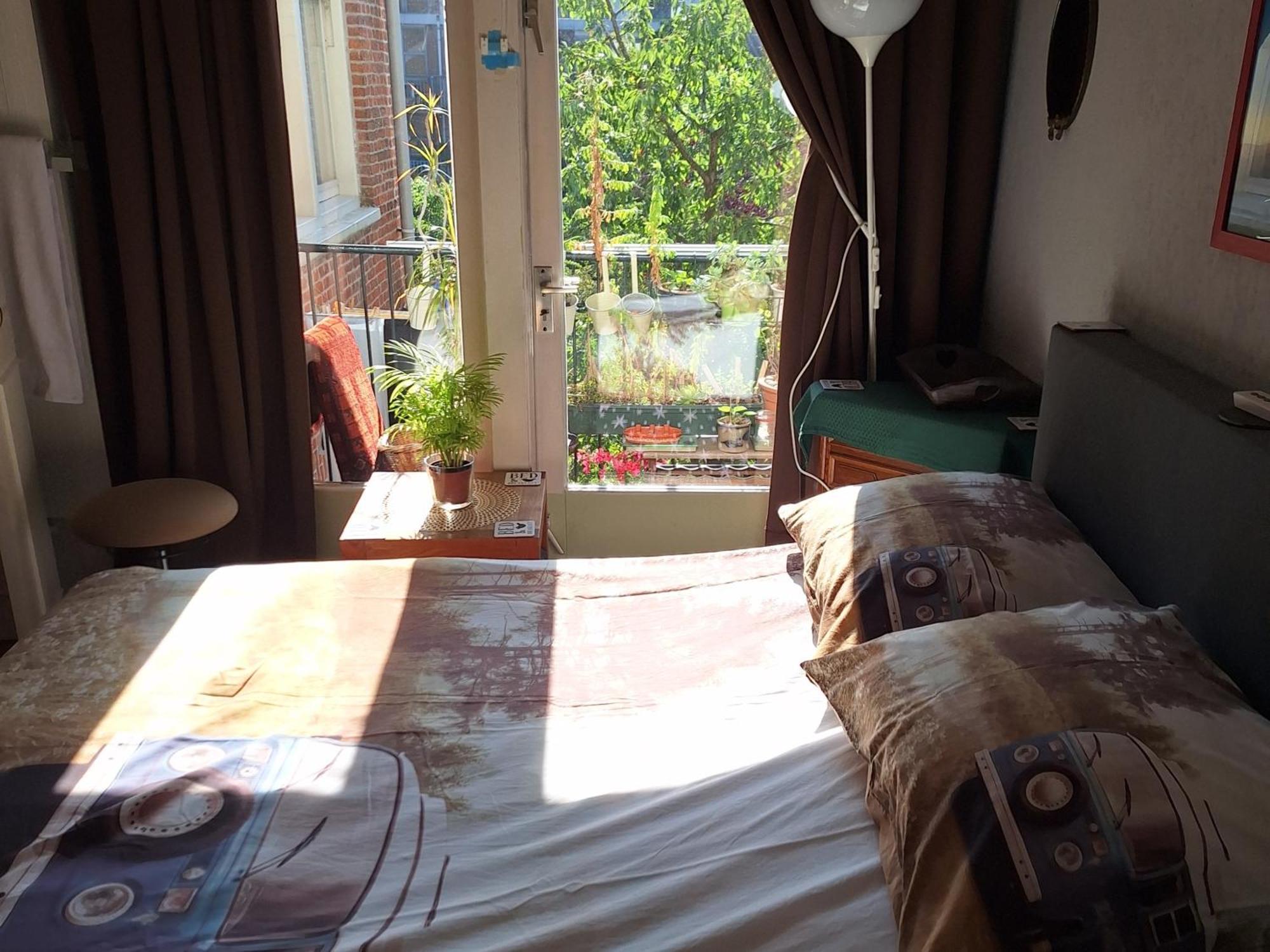 Homey Budget Bedroom Amsterdam Eksteriør bilde